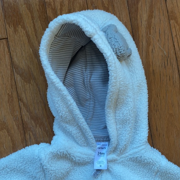 🧸 Carter’s Baby Boy One Piece Hoodie Bodysuit - Picture 2 of 6